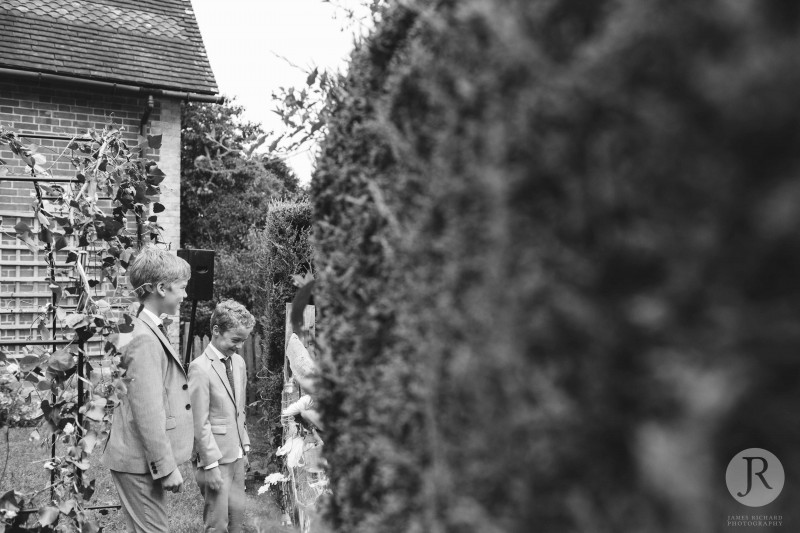 Eridge Village Hall Wedding | Lindsay &amp; Nathan | Wedding photographer Tunbridge Wells | James Richard Photography-9